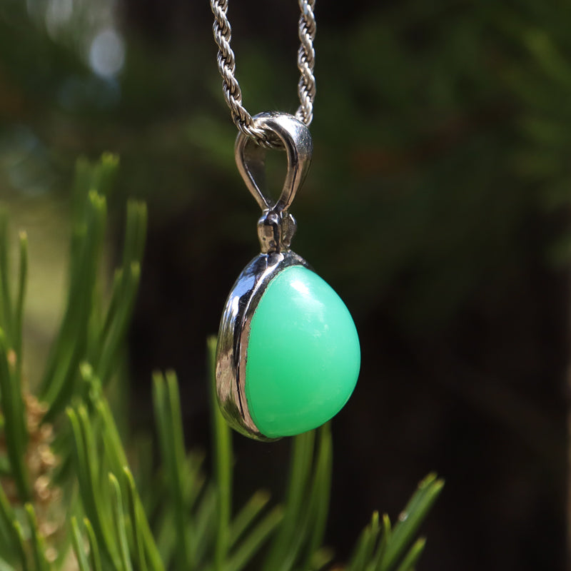 Chrysoprase Pendant