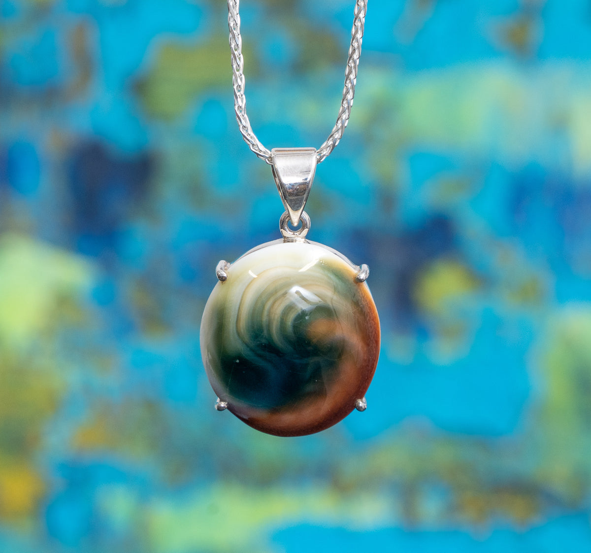 Shiva Shell Pendant