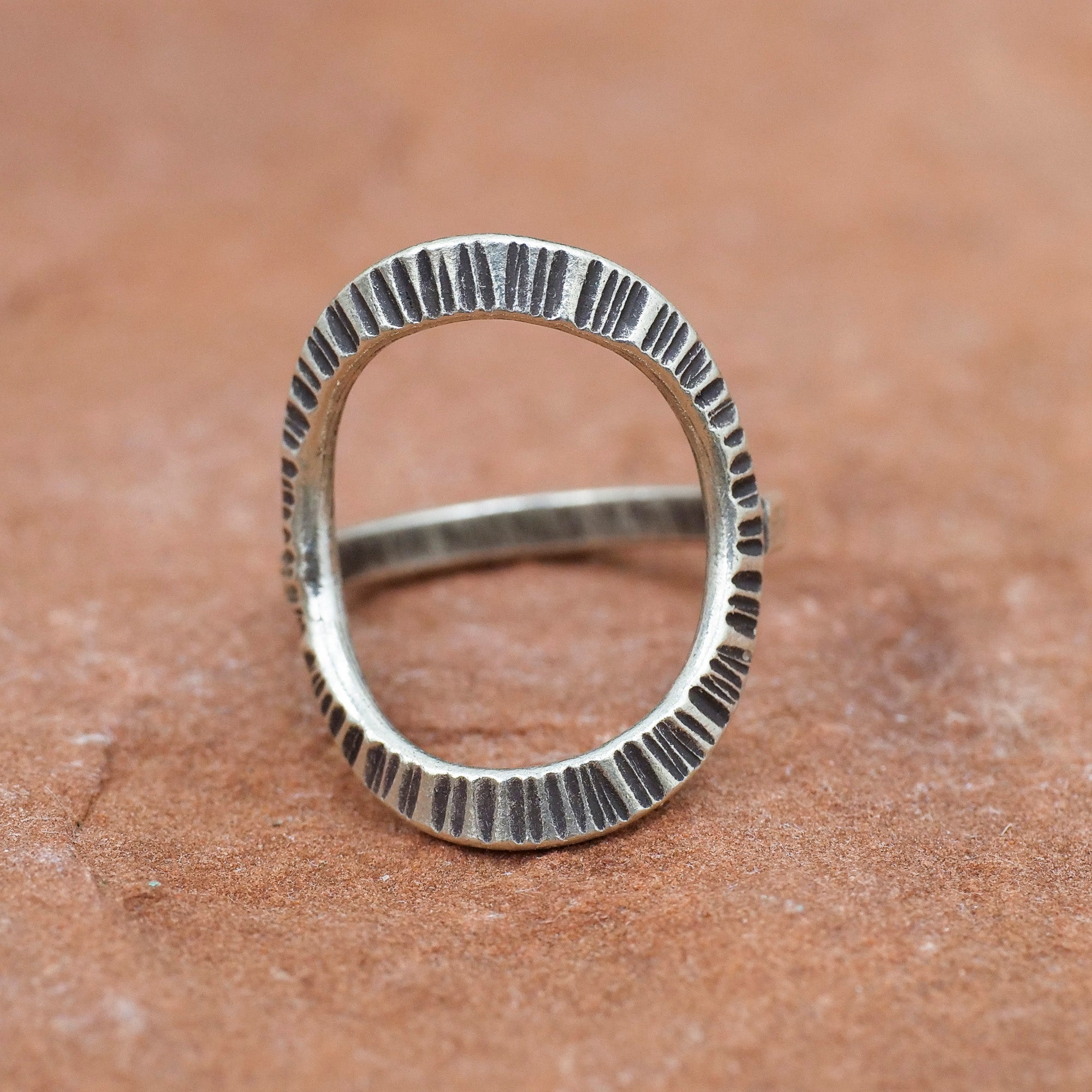 Open Circle Stamped Ring Jewelry: Ring Anantara Silver 