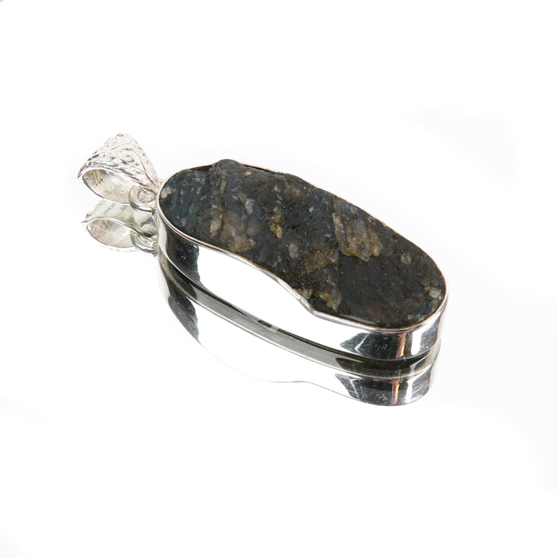 Raw Labradorite Pendant Jewelry: Pendant Starborn Creations