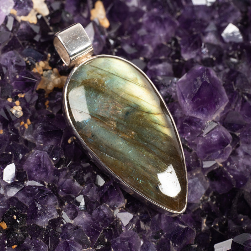Labradorite Pendant Jewelry: Pendant Starborn Creations