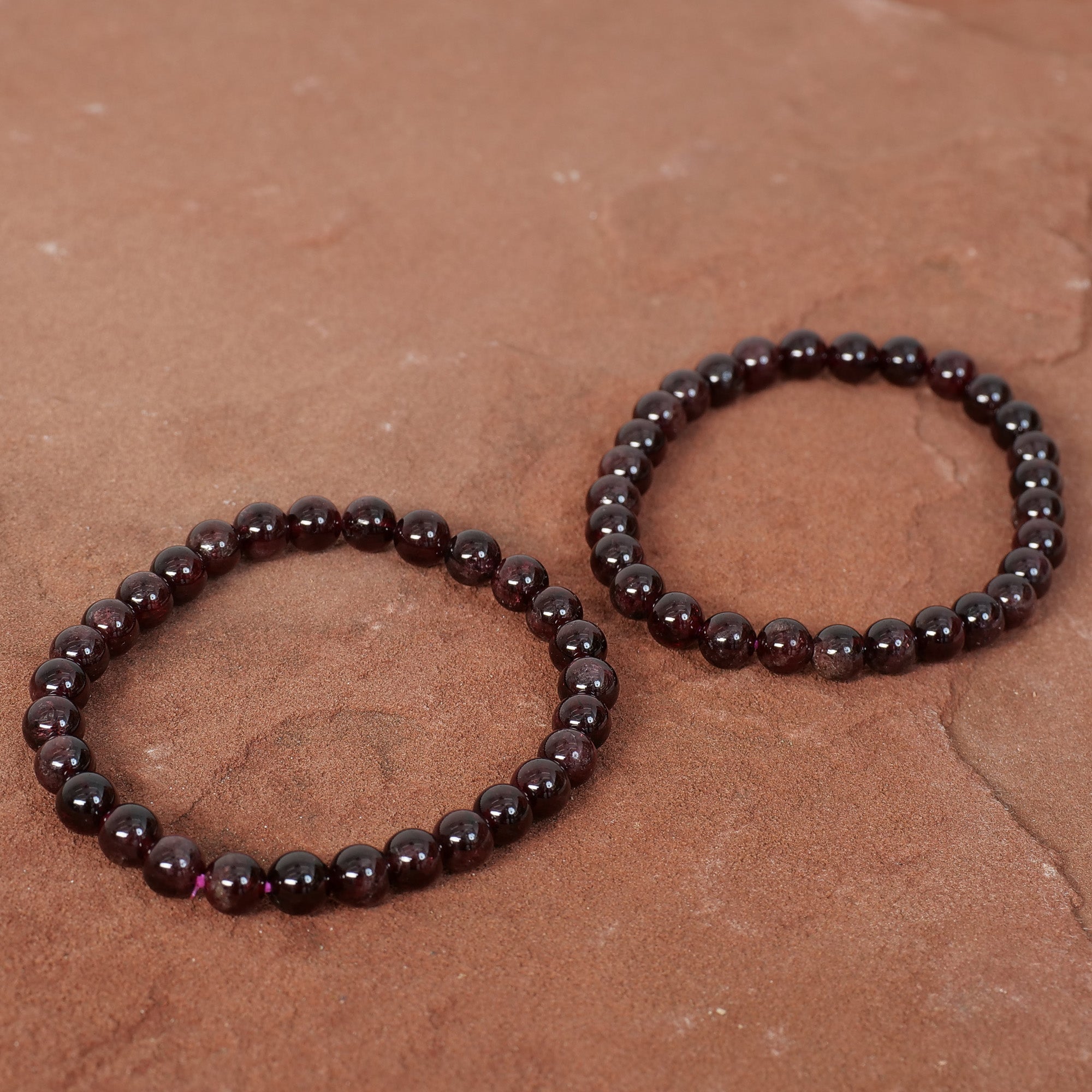 Garnet Bracelet Jewelry: Bracelet Milk and Honey 6mm