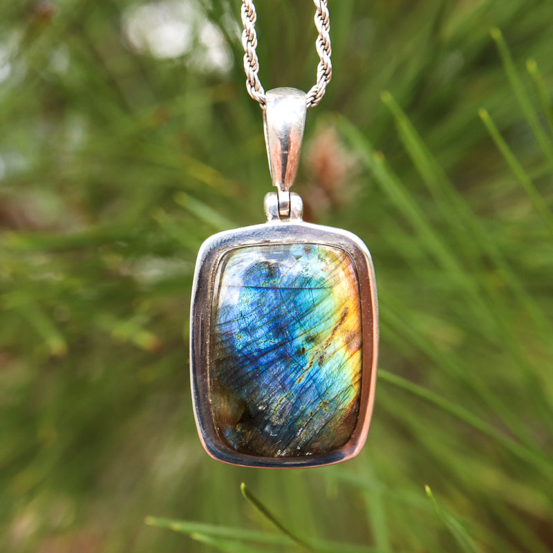 Polished Labradorite Pendant
