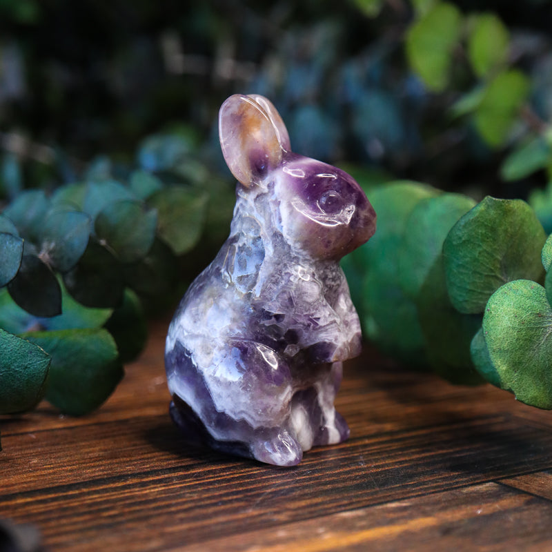 Amethyst Chevron Carved Rabbit