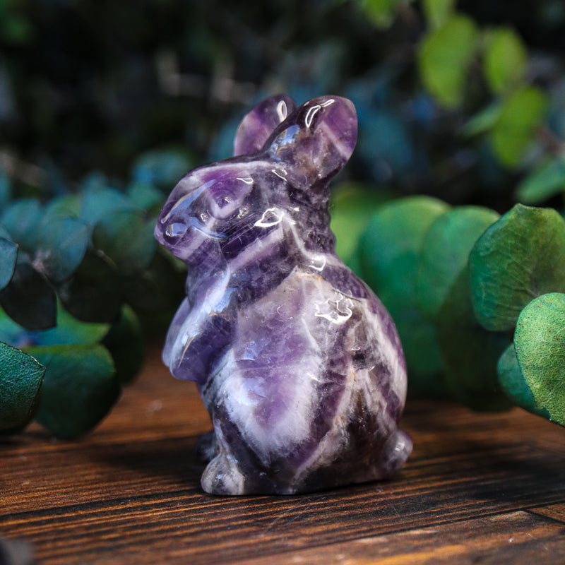 Amethyst Chevron Carved Rabbit