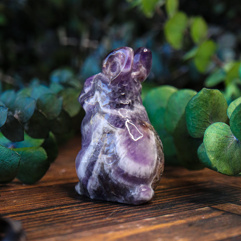 Amethyst Chevron Carved Rabbit