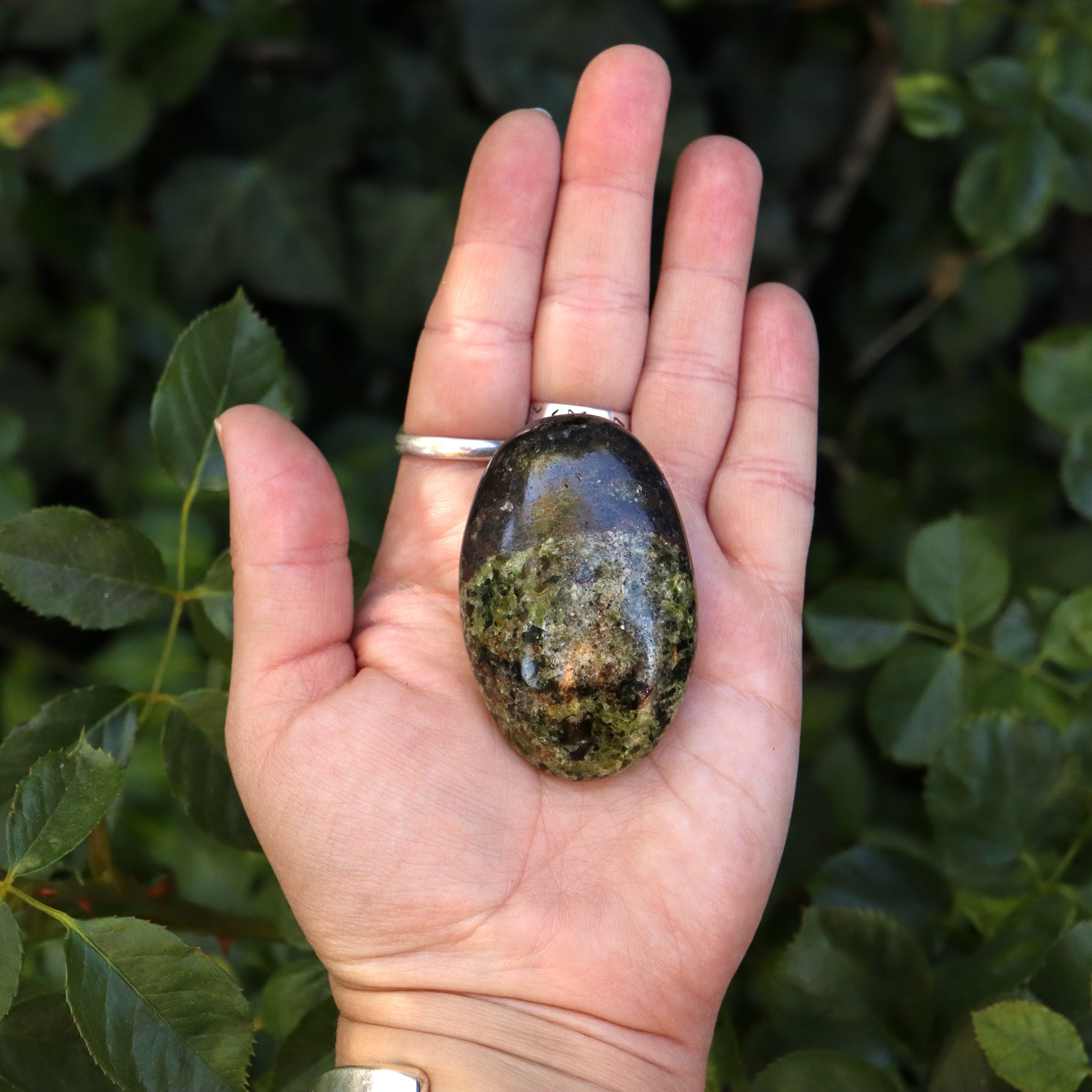 Peridot Palm Stone