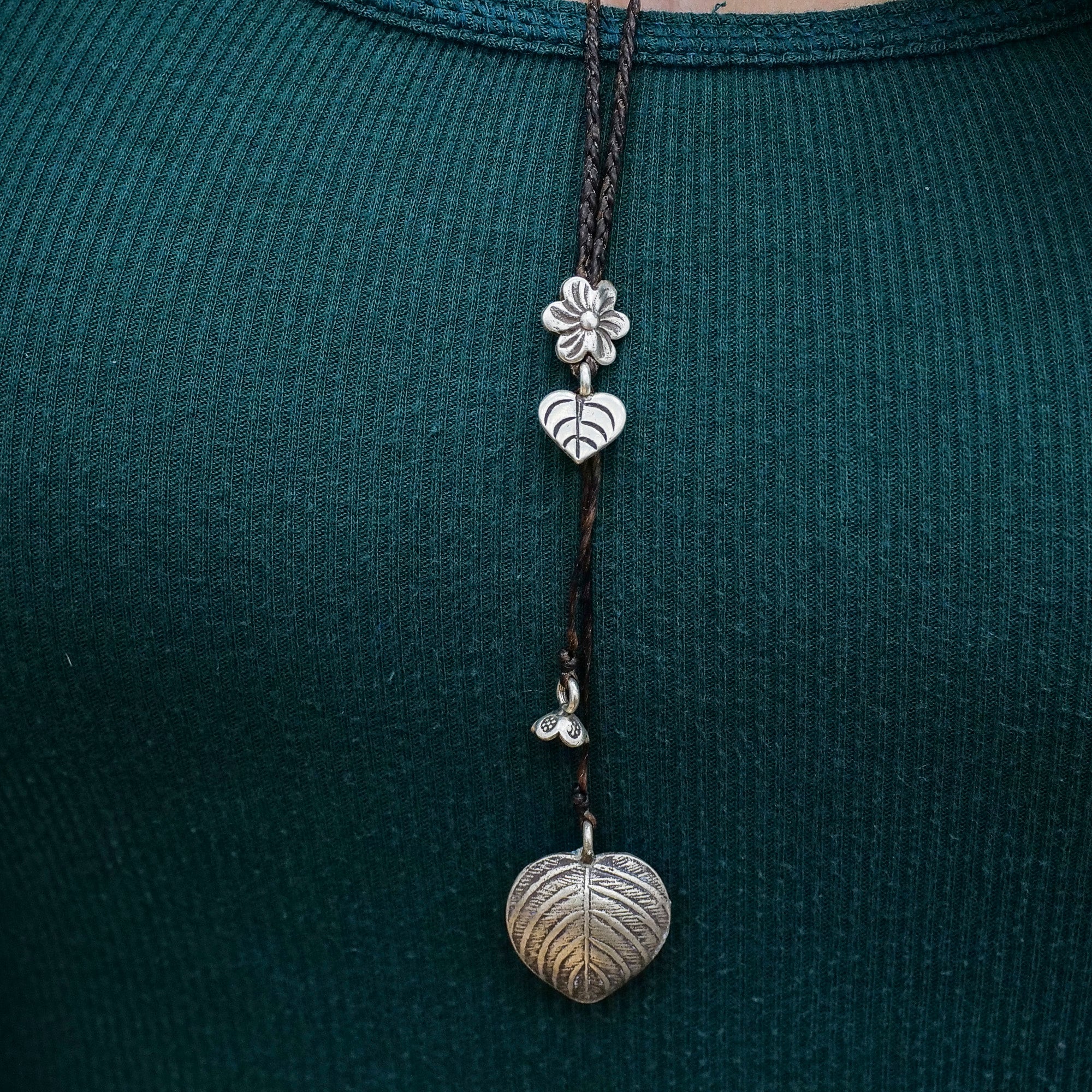 Heart With Flowers Necklace Jewelry: Necklace Anantara Silver 