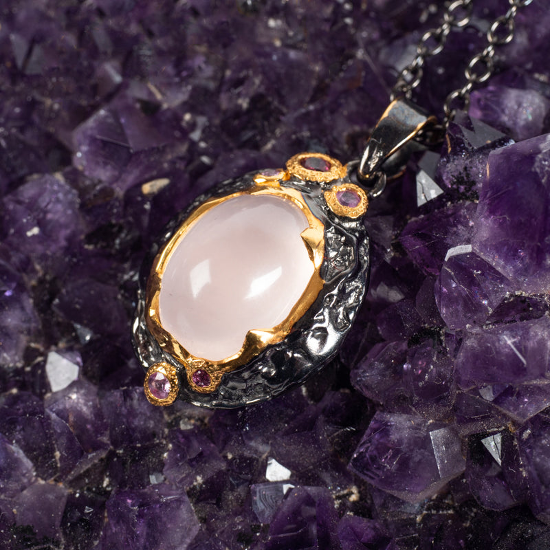 Rose Quartz and Rhodolite Necklace Jewelry: Pendant Amberlite 
