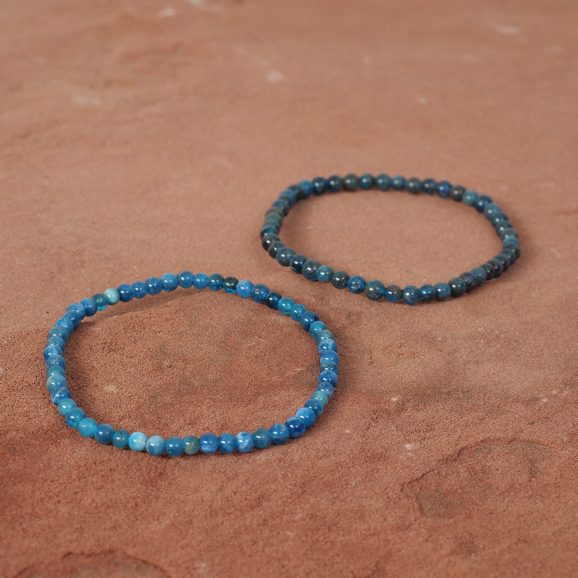 Blue Apatite Bracelet Jewelry: Bracelet Milk and Honey 4mm 