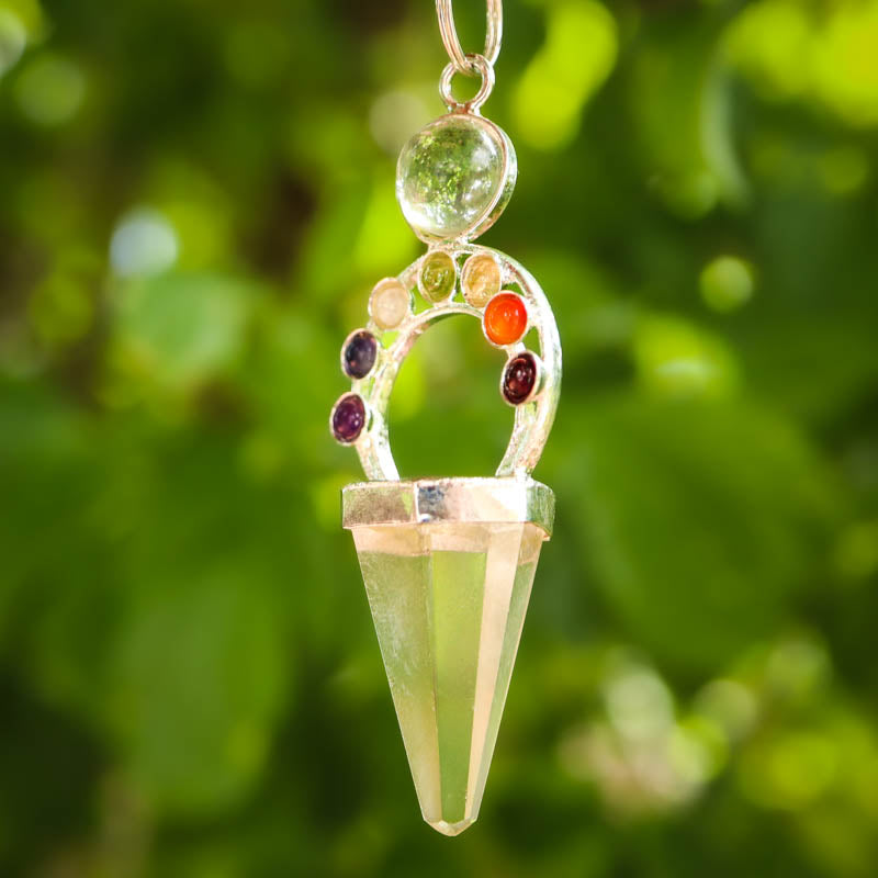 Clear Quartz Point Chakra Ring Pendulum Gifts & Decor: Pendulum Crystal Magic online 