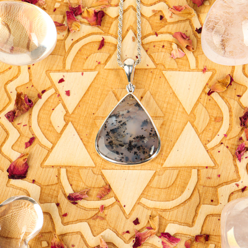 Dendritic Agate Pendant Jewelry: Pendant Starborn Creations 